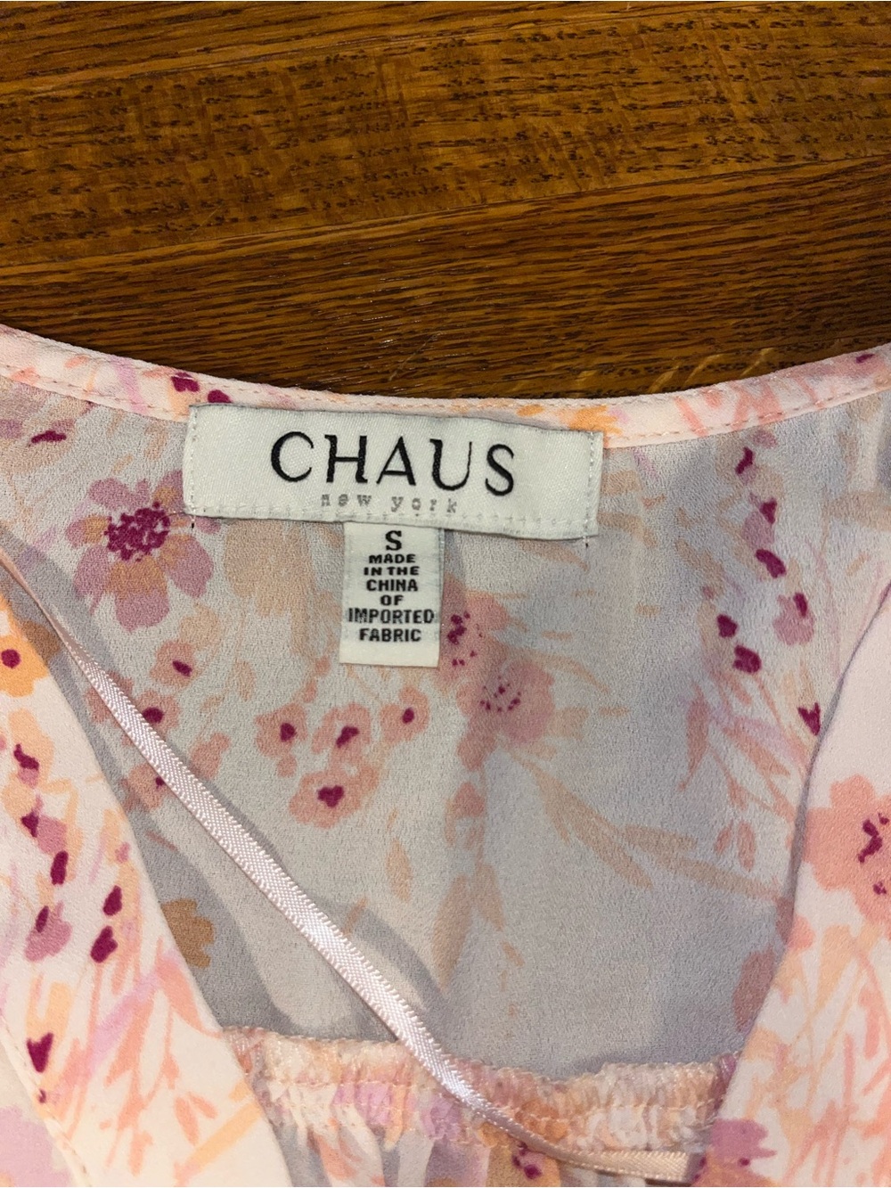 Chaus Woman’s Pink Floral Flutter Sleeve Blouse - Picture 4 of 8
